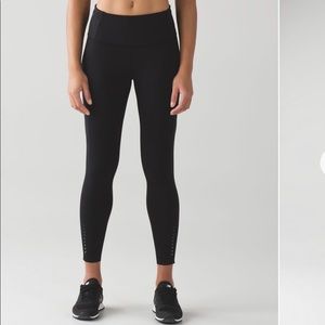 Lululemon Fast and free 7/8 tight, black, size 4 EUC